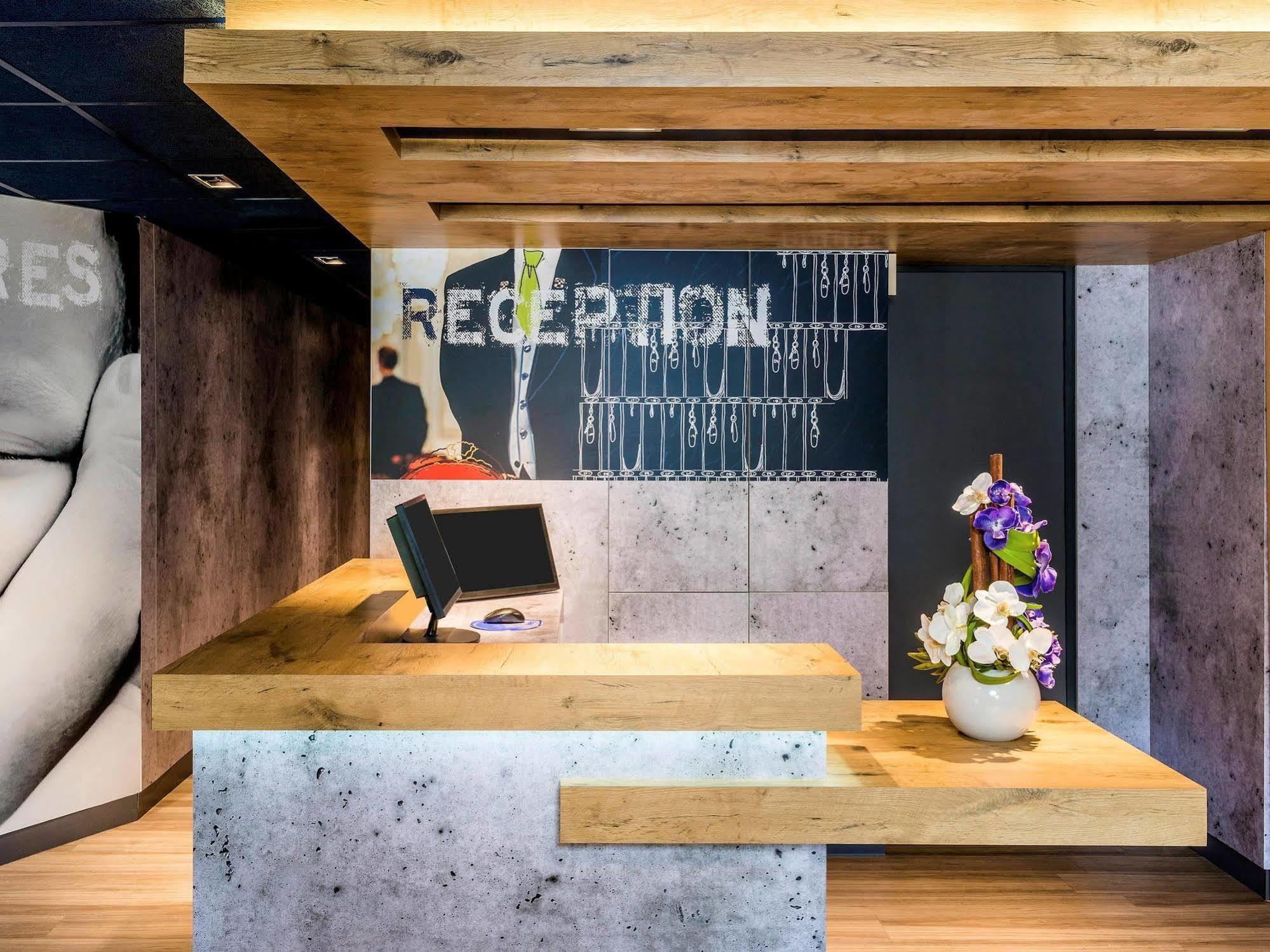 Ibis Budget Argenteuil Bords De Seine Bagian luar foto